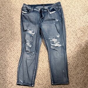 Judy Blue Ripped Boyfriend Jeans